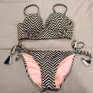 2 piece never worn bathing suit!